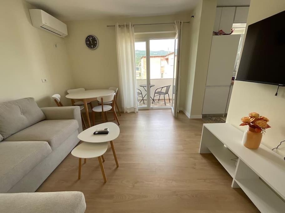 Spring Apartment In Пермет Екстер'єр фото