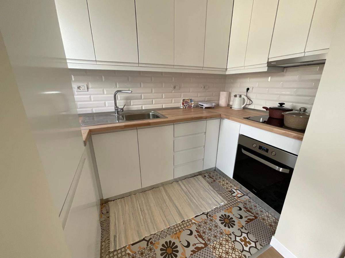 Spring Apartment In Пермет Екстер'єр фото