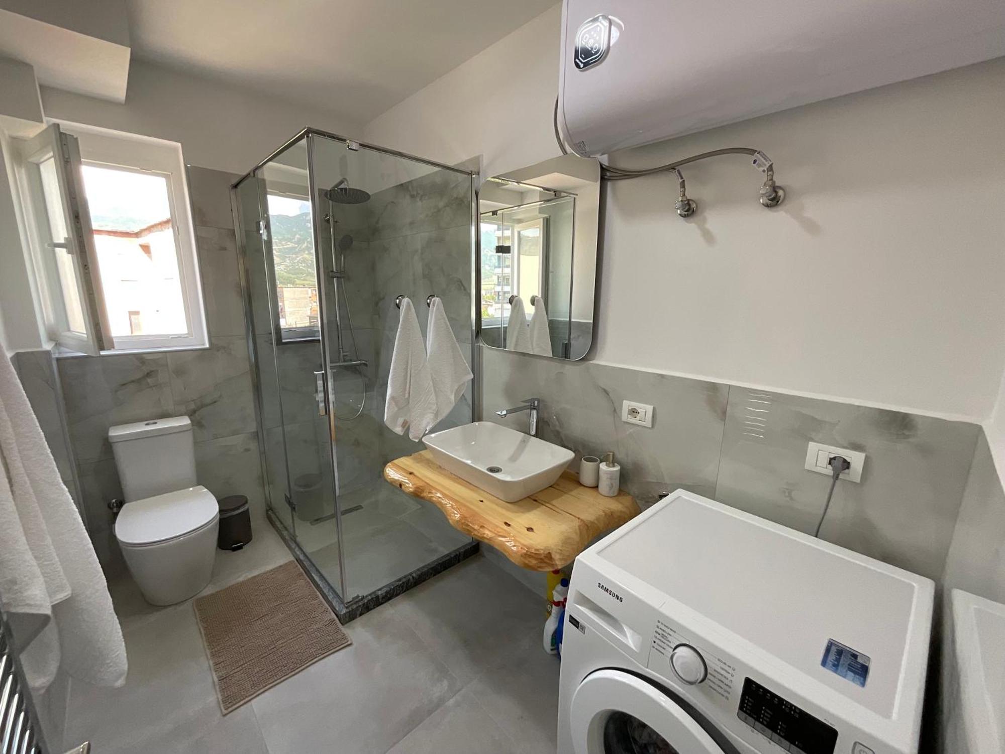 Spring Apartment In Пермет Екстер'єр фото